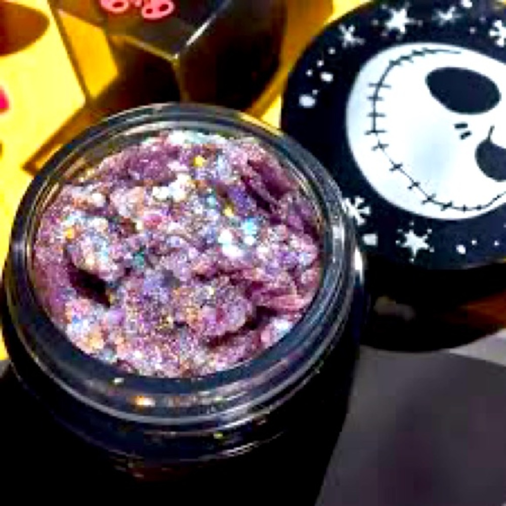 NWT Colourpop x Nightmare Before Christmas “Master of Fright” glitter gel